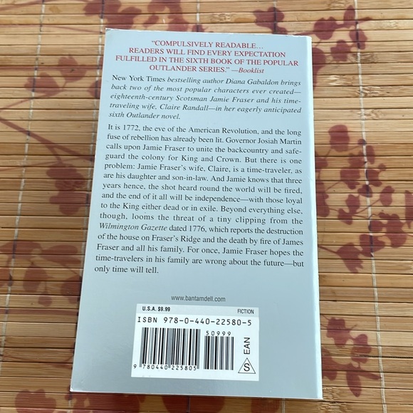 Diana Gabaldon  A breath of snow and ashes.  Book from outlander series. - Picture 5 of 7